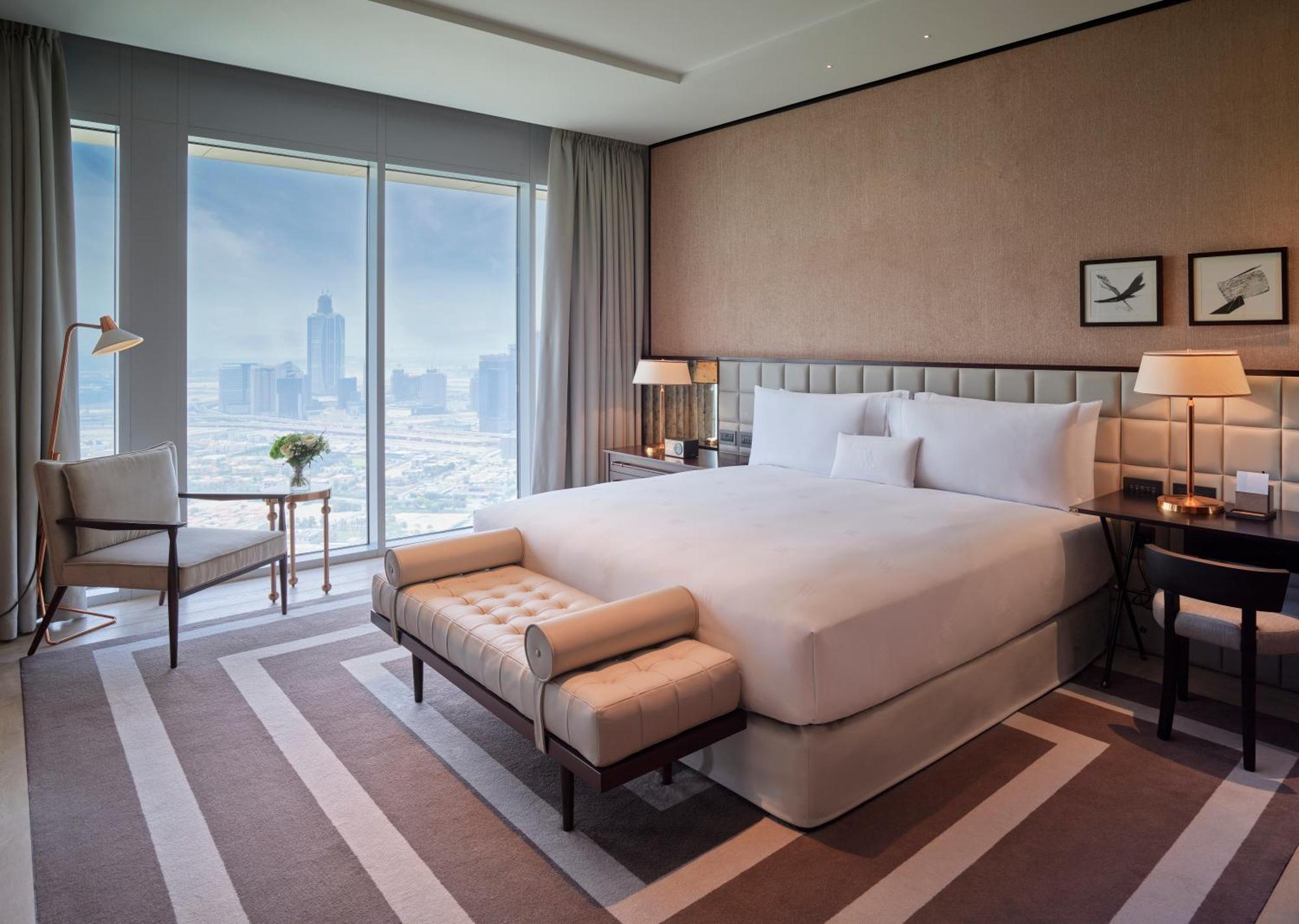 월도프 아스토리아 두바이 인터내셔널 파이낸셜 센터 호텔 외부 사진 A bedroom at the hotel